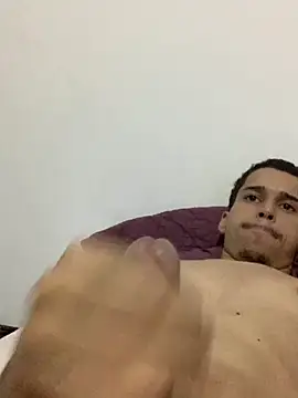 predador762 online show from November 2025 10:10:01 PM