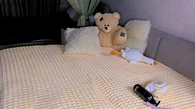 Snapshot of Sweeet_Barbie chatting on December 2025 03:41:01 PM Sweeet Barbie online show from December 2025 03:41:01 PM