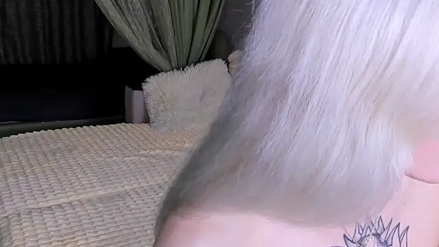 Snapshot of Sweeet_Barbie chatting on December 2025 04:02:02 PM Sweeet Barbie online show from December 2025 04:02:02 PM