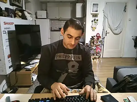 mihaimichael online show from December 2025 12:28:02 AM