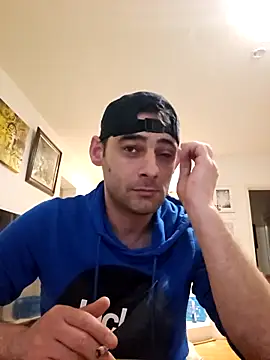 Snapshot of mihaimichael chatting on April 2026 01:42:02 AM mihaimichael online show from April 2026 01:42:02 AM