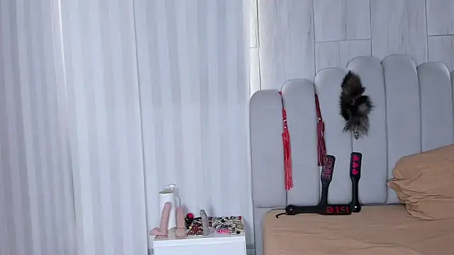 mileyerikson online show from October 2025 01:11:02 PM