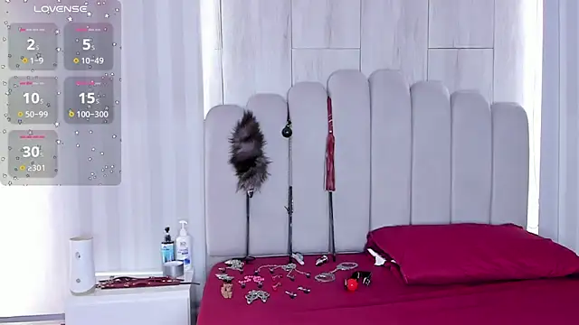 mileyerikson online show from November 2025 03:55:02 PM