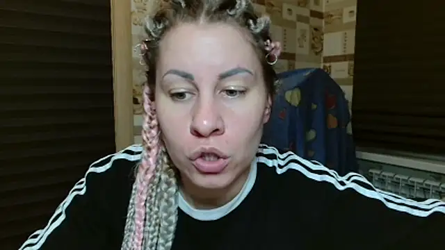 TherestlessKitty online show from May 2026 10:29:02 PM