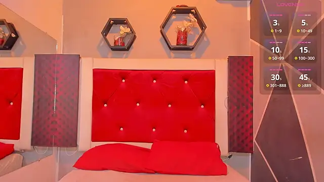 Karoll014 online show from October 2025 12:16:01 PM