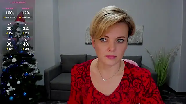 Julia Wilsone online show from December 2024 11:10:01 AM