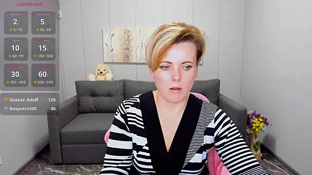 Julia Wilsone online show from January 2025 04:54:01 PM