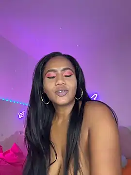 Snapshot of AlisonHoot69 chatting on May 2026 01:00:01 AM AlisonHoot69 online show from May 2026 01:00:01 AM