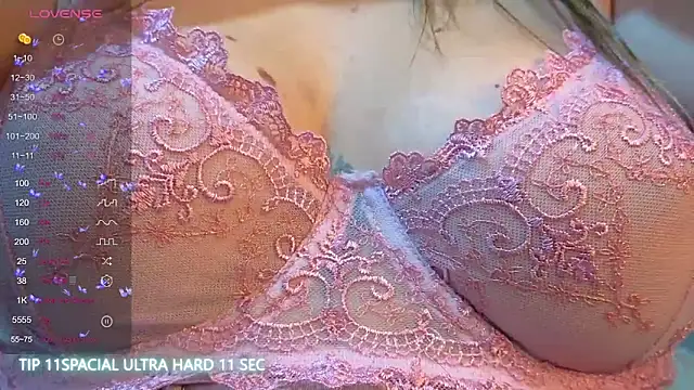 Cristal v 1 online show from May 2026 03:13:01 AM