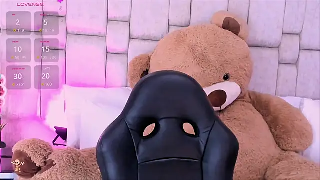 Marilyn-Cooper online show from December 2024 07:05:01 AM