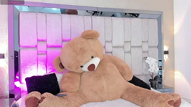 Marilyn-Cooper online show from January 2025 04:15:02 AM