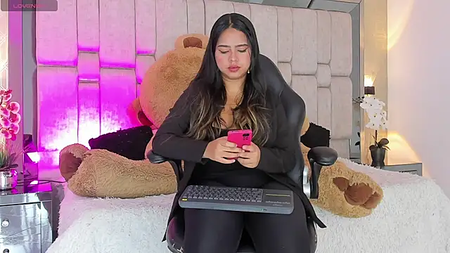 Marilyn-Cooper online show from February 2025 03:50:02 AM