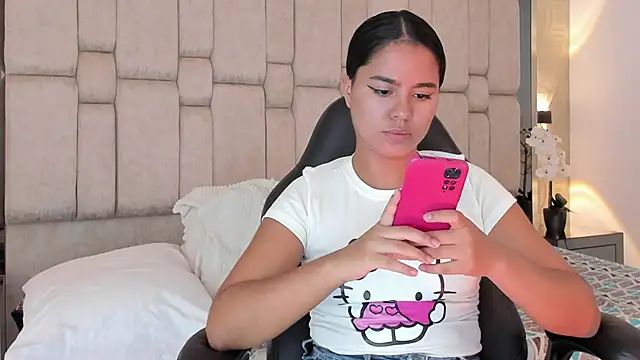 Marilyn-Cooper online show from February 2025 07:53:02 AM