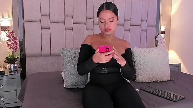 Marilyn-Cooper online show from March 2025 04:10:01 AM