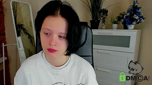 Alina Mills online show from January 2025 10:45:01 AM