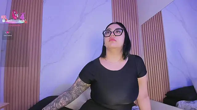 juicy led  online show from November 2025 11:10:01 AM