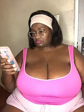 Snapshot of bustytitsxxx chatting on April 2026 06:05:02 AM bustytitsxxx online show from April 2026 06:05:02 AM