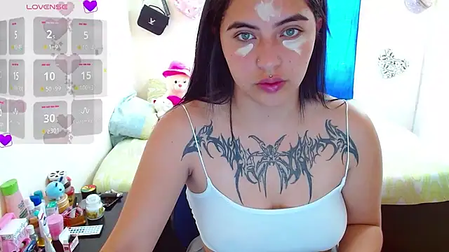 Snapshot of _luna_torres chatting on September 2025 04:18:01 PM  luna torres online show from September 2025 04:18:01 PM