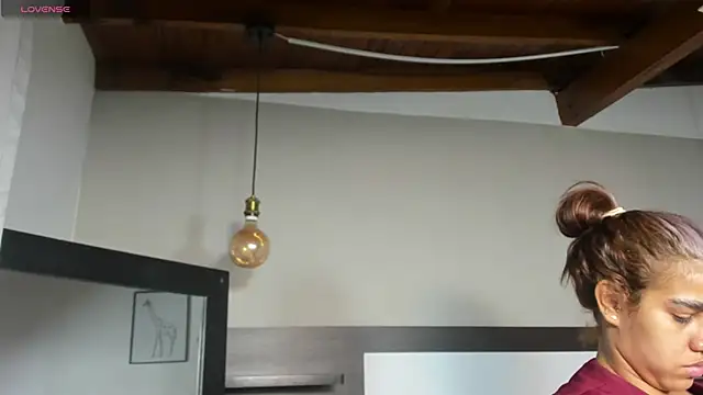 Snapshot of SaraaJhonsonn chatting on April 2026 02:17:02 PM SaraaJhonsonn online show from April 2026 02:17:02 PM