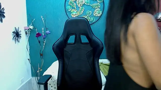 Snapshot of Melikasweetz chatting on March 2025 02:51:02 PM Melikasweetz online show from March 2025 02:51:02 PM