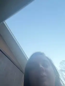 lairarose online show from November 2025 09:48:01 PM