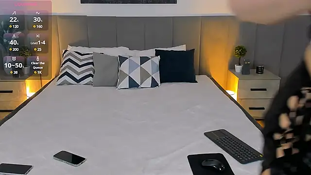 MiaBecky online show from February 2025 05:25:01 AM