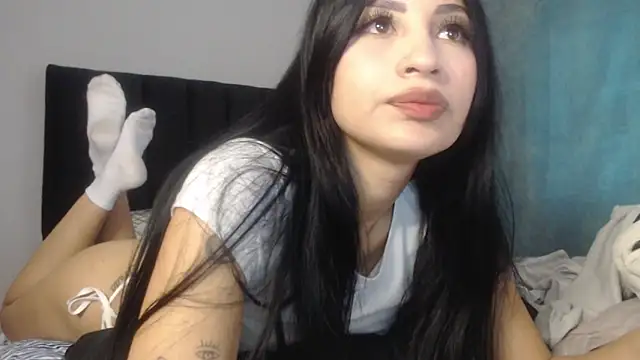 Nicolette ks  online show from January 2025 03:33:01 PM