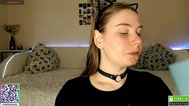 MurrrWorren online show from February 2025 05:52:01 AM