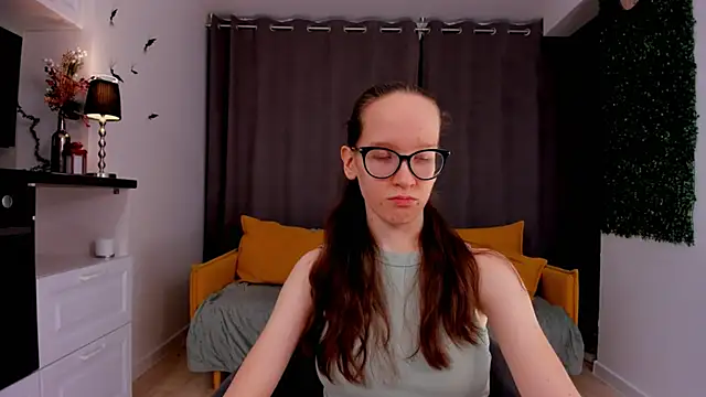 BettyBrowni online show from February 2025 04:12:02 PM