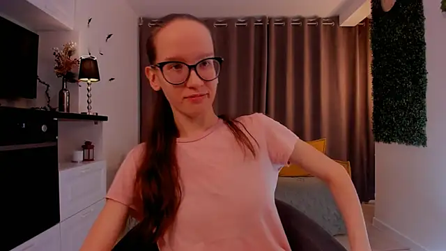 BettyBrowni online show from March 2025 04:11:01 PM