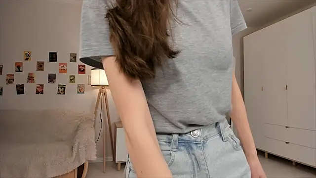 BettyBrowni online show from March 2025 04:04:01 PM