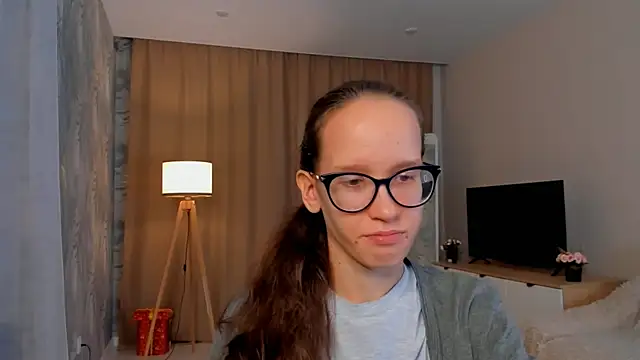 BettyBrowni online show from September 2025 04:08:02 PM