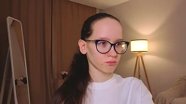 BettyBrowni online show from February 2026 04:02:01 PM