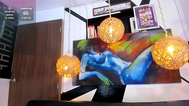 victoria aleia  online show from October 2025 11:02:01 PM