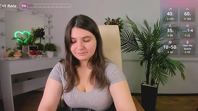 Viola  Shy online show from October 2025 10:33:02 PM