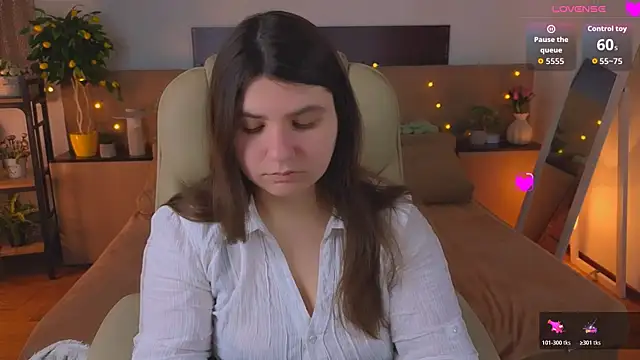 Viola  Shy online show from April 2026 08:14:02 PM