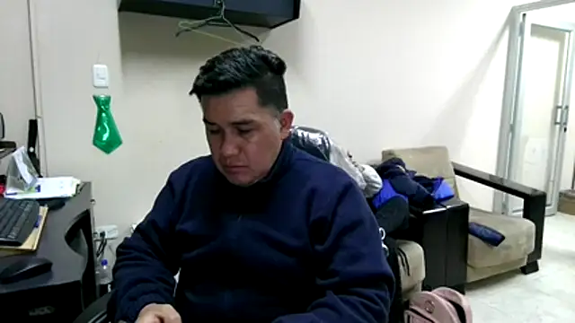 ferchoDC78 online show from April 2026 04:33:02 AM