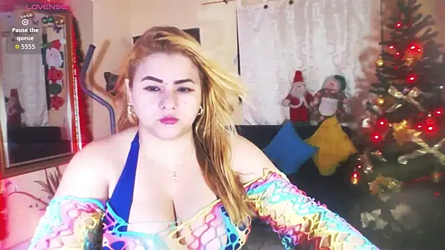 Snapshot of Charlotte_mh chatting on December 2025 09:15:02 AM Charlotte mh online show from December 2025 09:15:02 AM