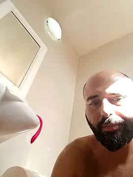 Denisilboss online show from February 2026 01:44:01 PM