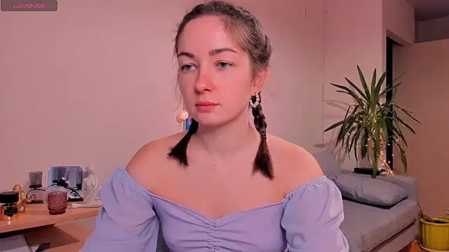 Snapshot of cClandesTina chatting on December 2024 02:28:01 PM cClandesTina online show from December 2024 02:28:01 PM