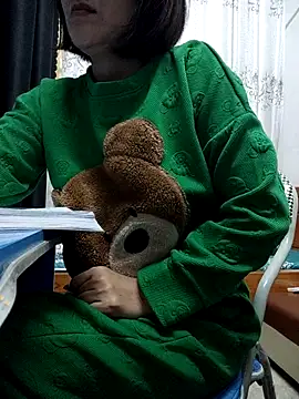 Haralushiaaa online show from December 2025 02:05:02 AM