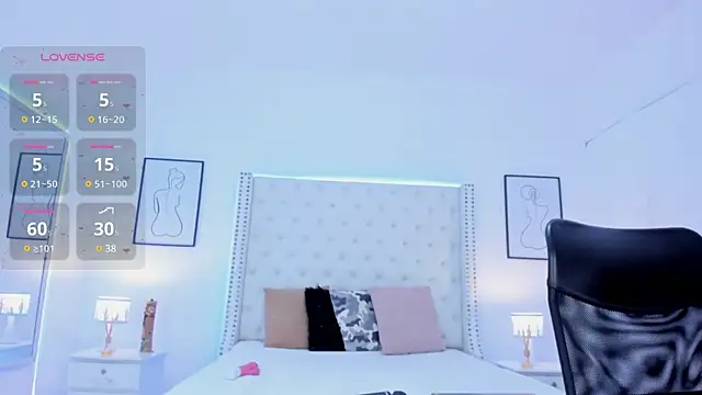 Snapshot of Coco_Balenciaga_ chatting on February 2025 03:18:02 PM Coco Balenciaga online show from February 2025 03:18:02 PM