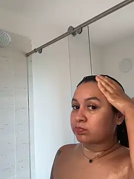 Pretty Isadora online show from February 2026 08:30:01 PM