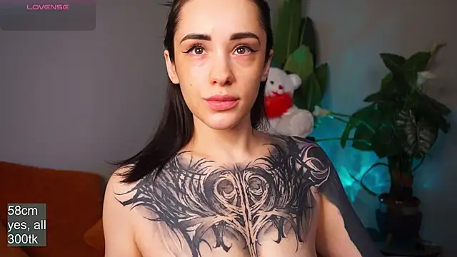 Snapshot of EvaCanton chatting on February 2026 02:21:02 AM EvaCanton online show from February 2026 02:21:02 AM