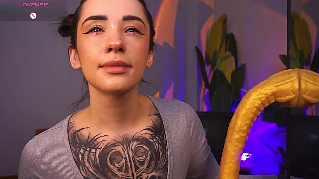 EvaCanton online show from March 2026 02:06:01 AM