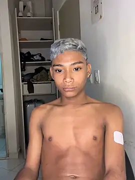 alejo cute online show from December 2024 01:43:02 PM