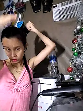 The-quee22 online show from December 2025 08:47:02 PM