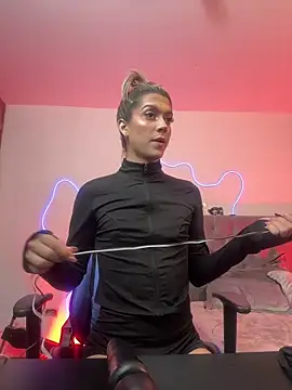 tay ler3 online show from December 2024 12:27:02 PM