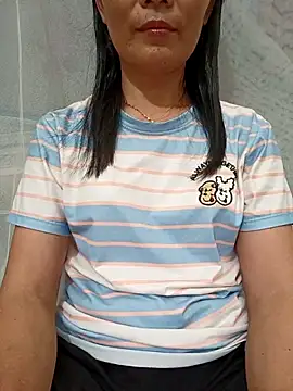 Snapshot of Asian_girl13 chatting on June 2026 01:56:02 PM Asian girl13 online show from June 2026 01:56:02 PM