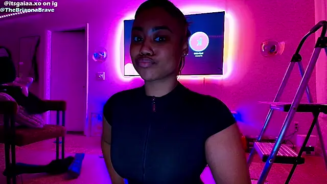 BriannaBrave online show from March 2026 01:32:02 AM